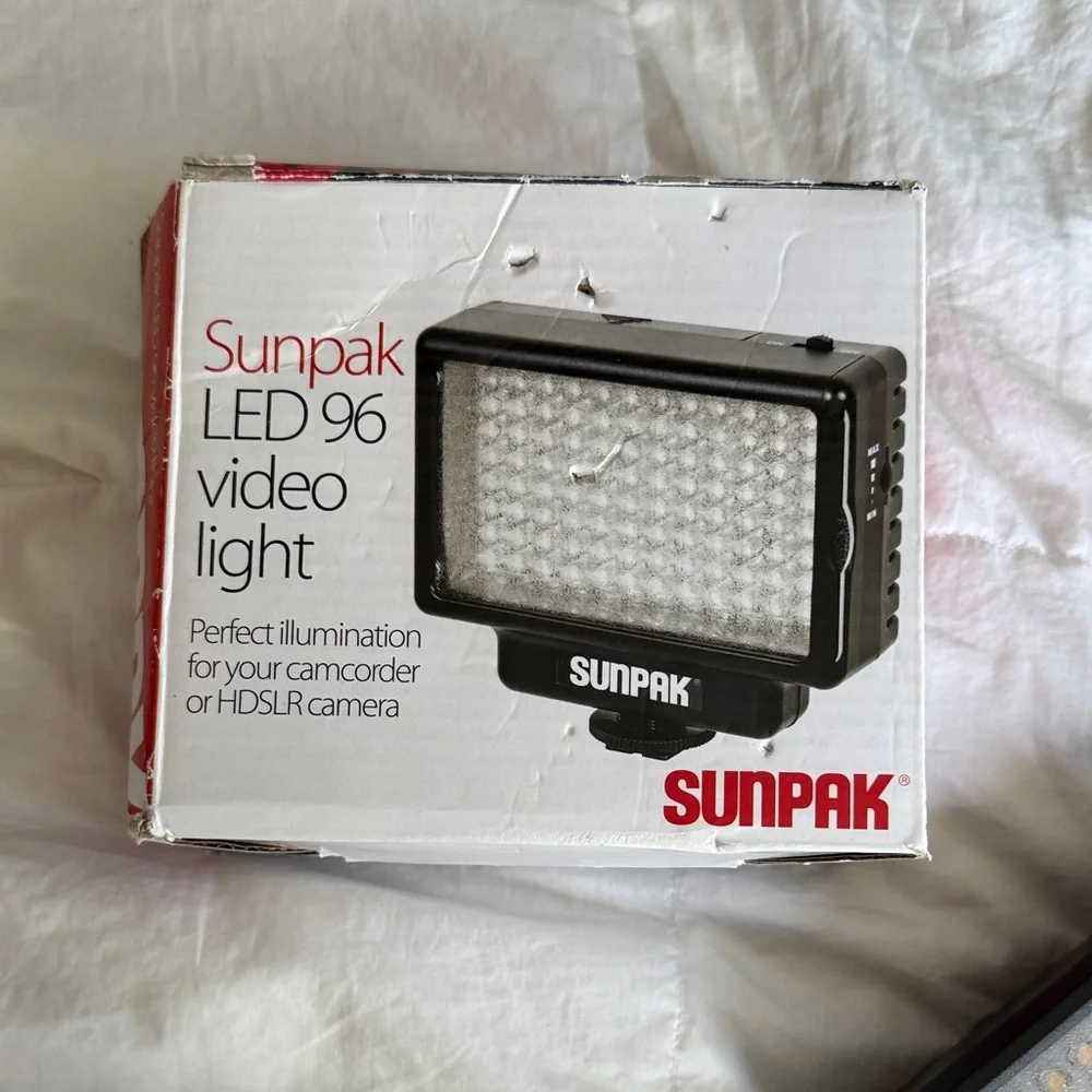 Sunpak Black LED Camera Video Light with Diffuser Filter